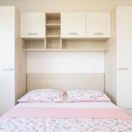 Franka By Interhome *